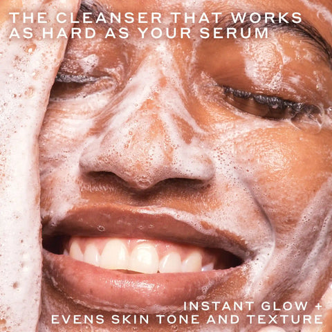 Peach Glaze 2% Niacinamide Cleanser for dull and uneven skin